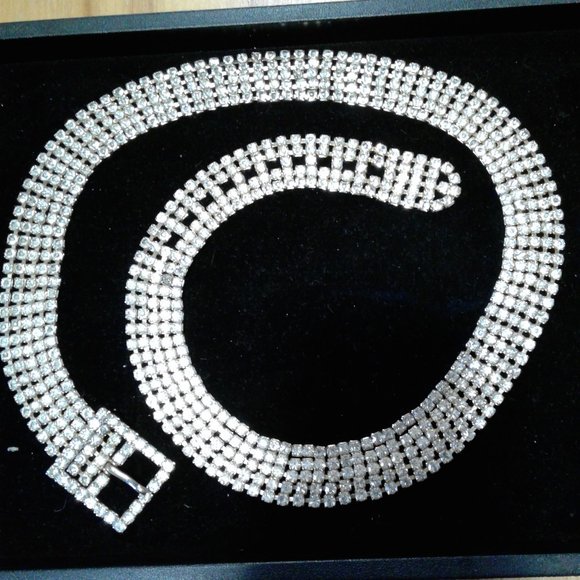 Vintage Clear Rhinestone   Gold Tone Belt  Length   33\